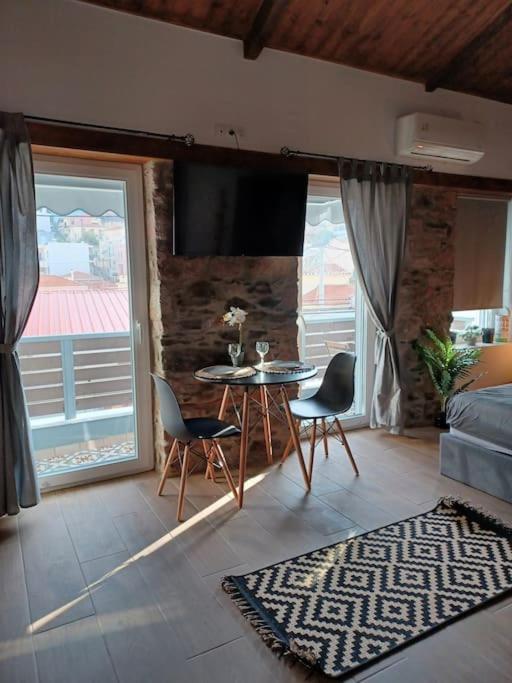 Luxury Apartment With Balcony Mytilíni エクステリア 写真